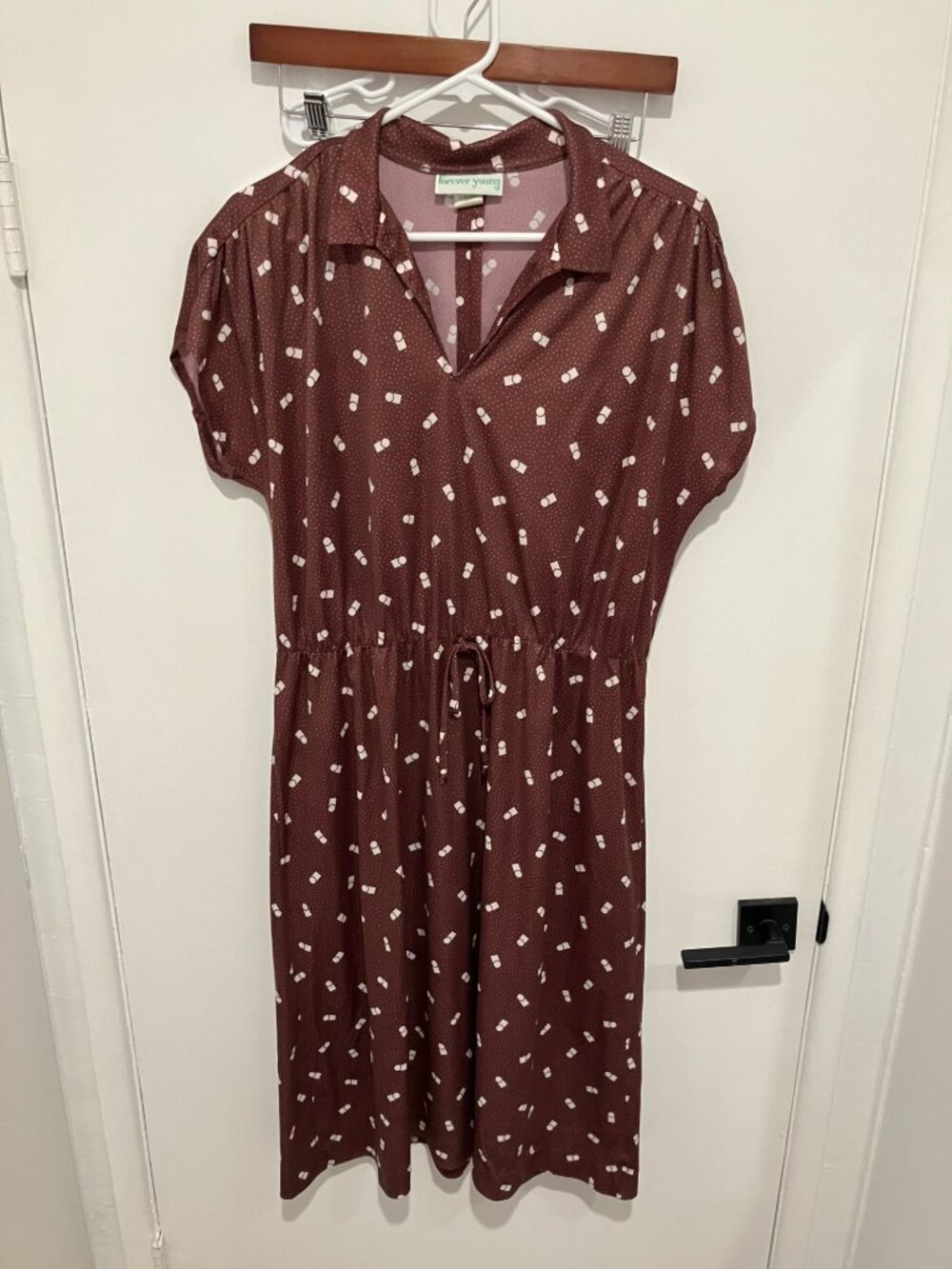VTG 70's/80's Forever Young V-Neck Patterned Dress, Brown, Size XL
